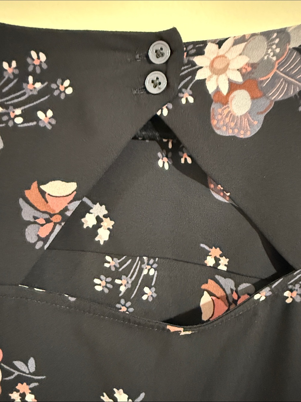 LOFT Black Floral Long-Sleeve Blouse with Pink & Cream Accents size medium - Picture 6 of 10